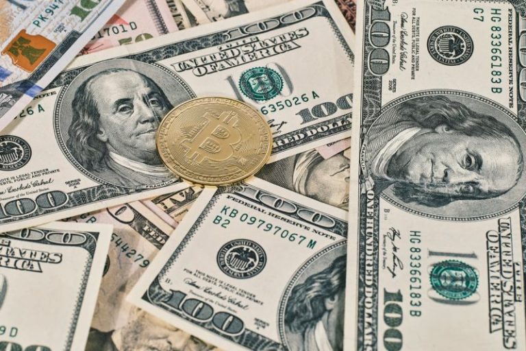 Dollar Doubts: Why Crypto Could Gain Ground as an Investor Safe Haven